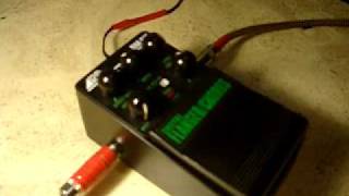 Video thumbnail for Aria DM-X10 Digital Flanger / Chorus by sonofkikkoman