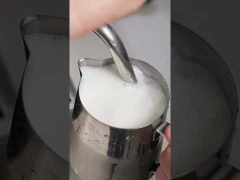 This is the sound you should hear for perfectly textured milk. #coffee #barista #milk