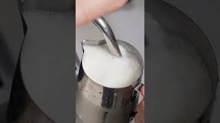 Download lagu Ini adalah suara yang seharusnya Anda dengar untuk mendapatkan susu dengan tekstur yang sempurna.... mp3 Download lagu Ini adalah suara yang seharusnya Anda dengar untuk mendapatkan susu dengan tekstur yang sempurna.... mp3