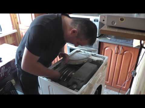 Замена подшипников и сальника на стиральной машинке Аристон