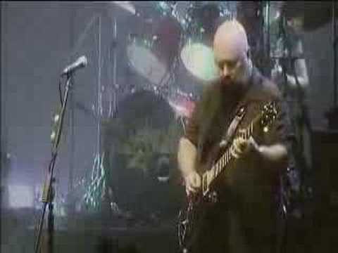 Magnum- Kingdom Of Madness (live 2005) online metal music video by MAGNUM