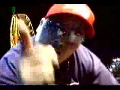 Yo Nunca Me Quedo Atras