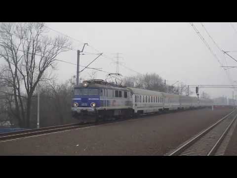 EP07-335 (EU: 140 056-9) z iC 3811 "MATEJKO" (PRZEM.GŁ.-ŚWiN.) - opóźn. przelot przez WR.RÓŻ.