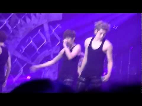 [fancam] 120211 INFINITE SECOND INVASION - Paradise myungsoo
