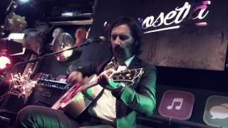 Cristiano Godano (Marlene Kuntz) -  Nuotando nell&#39;aria | live at &#39;na cosetta