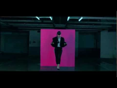 HQ Junior Caldera ft. Far East Movement & Natalia Kills - Lights Out (Official Video)