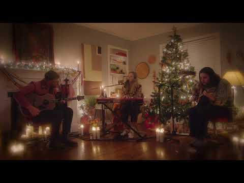 Video thumbnail for O Come, All Ye Faithful (Christmas Morning Magic Version)