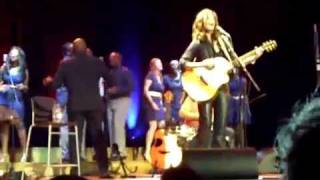 Amy Grant  - Children of the world (second clip) , London