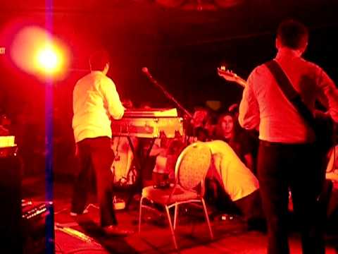 Magfest 9 - 011411 - The One Ups - Song 01 - Castlevania