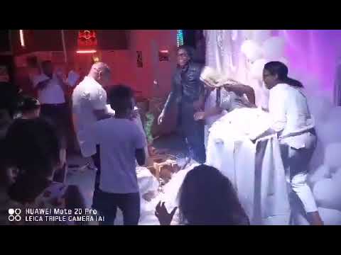 Sold Out Ft. Dr Boyzini - Salmi Pilon Gâteau d'anniversaire raté