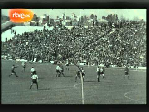Cuando el balonmano se jugaba en campos de fútbol