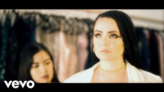 Reina De Corazones Music Video