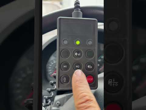 Come regolare e memorizzare le sospensioni pneumatiche del camion tramite il telecomando