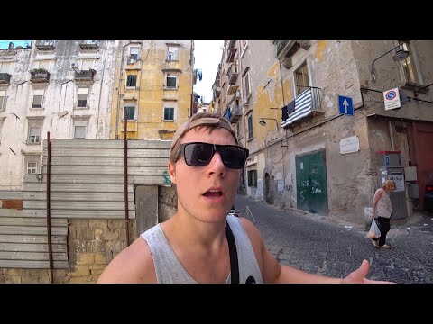 Searching For The Camorra in Naples! 🇮🇹