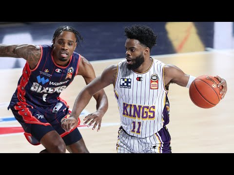 Walton Jr breaks Kings' 40-minute assist record