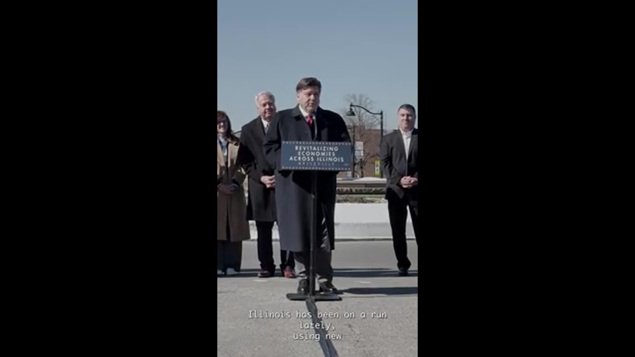 Ill. Gov. J.B. Pritzker speaks on Star Bonds in Belleville Public Square