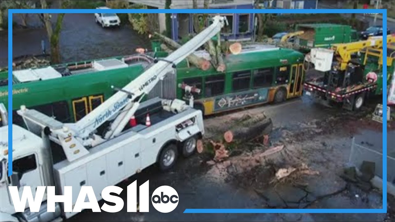 Bomb cyclone kills 2 and knocks out power to over half a million homes across the northwest US