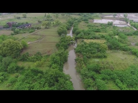 Parque das Ruínas da Cidade Antiga de Liangzhu revela pela primeira vez grandes componentes de madeira com 5.000 anos de idade em Hangzhou, província de Zhejiang