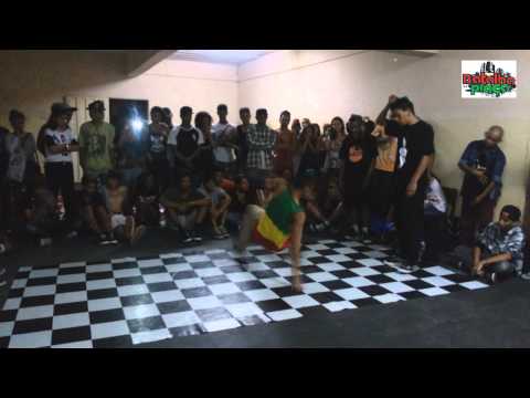 Batalha na Praça 2014 | Musquito vs Kood