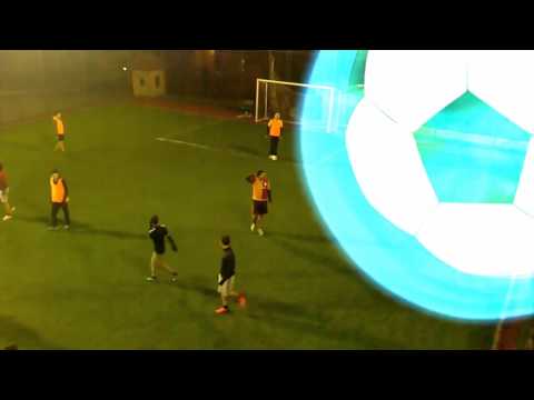 Futbol Arena Halı Saha 2 11.12.2015 22:30 - akillisaha.com