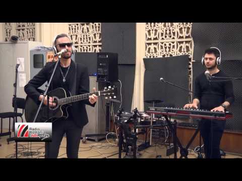 Paul Panait acustic - What is love (cover Haddaway) live @ Sala de Repetitii