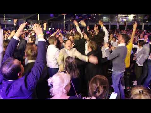 HBS jubileum: En wie niet springt...en wie niet springt die is voor Quick.