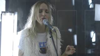 The Mynabirds at OpenAir: "One Foot"