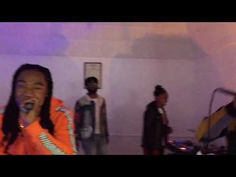 FrenchyOso Performace Feat. Mafi D 90s Babies Takeover Event