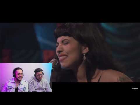 La peor Reacción a Mon Laferte - Flor de Amapola....Mon Rapera!! 😱