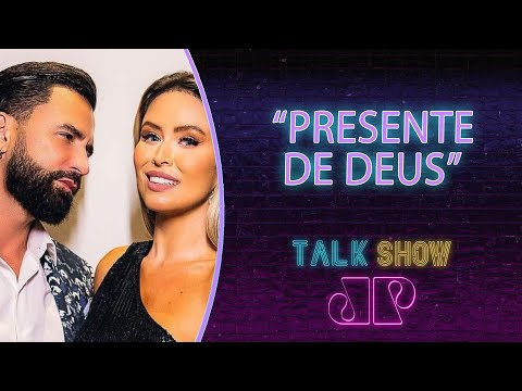 Latino conta como conheceu sua esposa na igreja | TALK SHOW JP