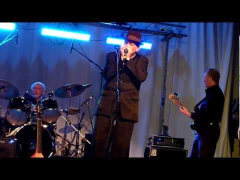 Blues 'N' Trouble - Bye Bye Bird/Bring It On Home To Me, Thornhill (Scotland) 2011.