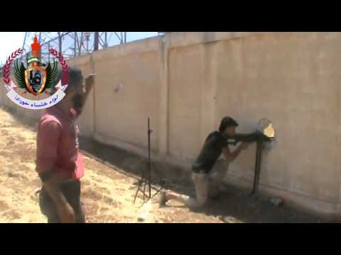 قطع الطريق الدولي دمشق درعا من قبل لواء خنساء حوران ضمن معركة عاصفة الجنوب