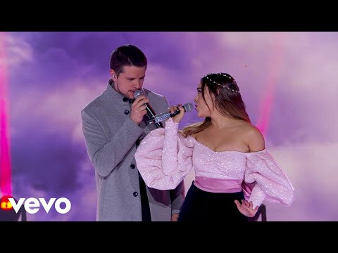 Lasso, Danna Paola - Subtítulos (En Vivo Desde La Academia)