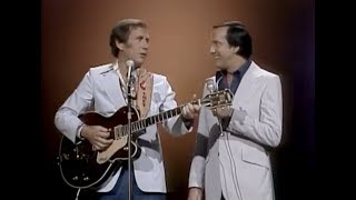 Chet Atkins &amp; Ray Stevens - &quot;Frog Kissin&#39;&quot; (Marty Robbins Spotlight, 1977)