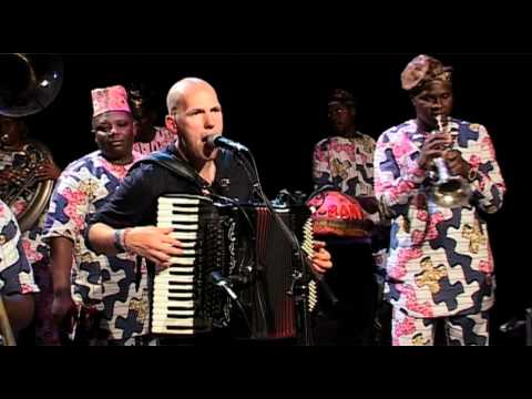 JAUNE TOUJOURS vs GANGBE BRASS BAND - Aire de rien - live rehearsal