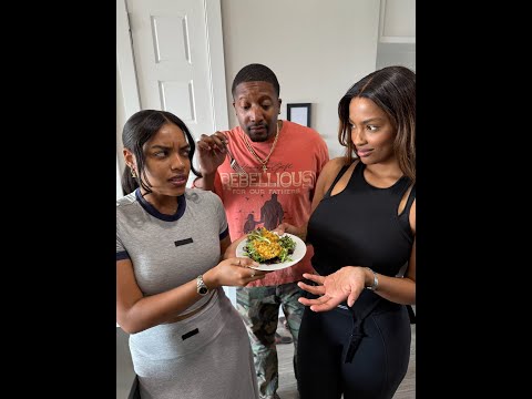 When Nadia’s sister offers to make Jae’s plate in front of her!