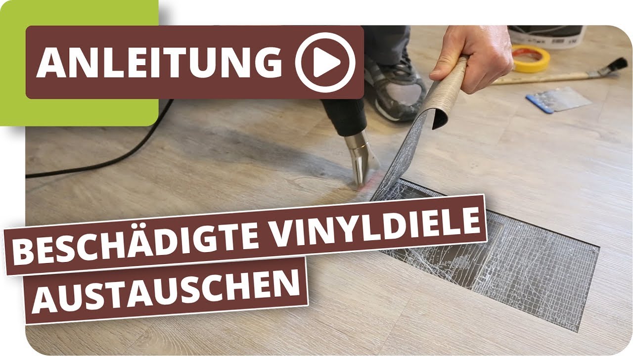 Beschädigte Vinyldiele austauschen auf selbstklebender Trittschalldämmung planeo Silent stick