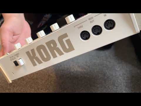 Nostalgiaudio 4K Unboxing Korg Microkorg S 37 Key Analogue Modelling Synthesiser With Vocoder White