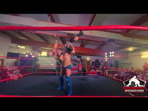 Tommy Cox VS Dangerous Dee