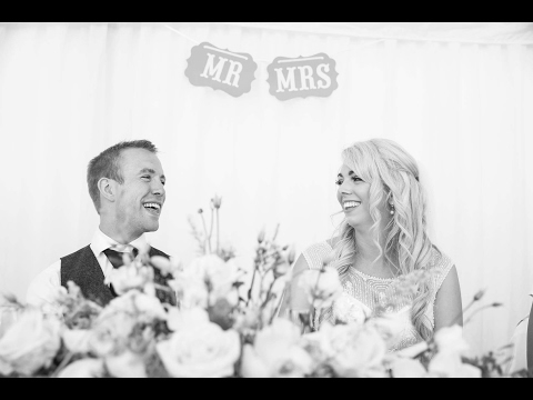 The Singing Waiters - Scottish Vs Italian .. Who Will Win?