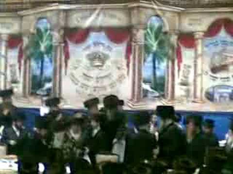 Seret Viznitz - Modzitz Erusion pt. 1