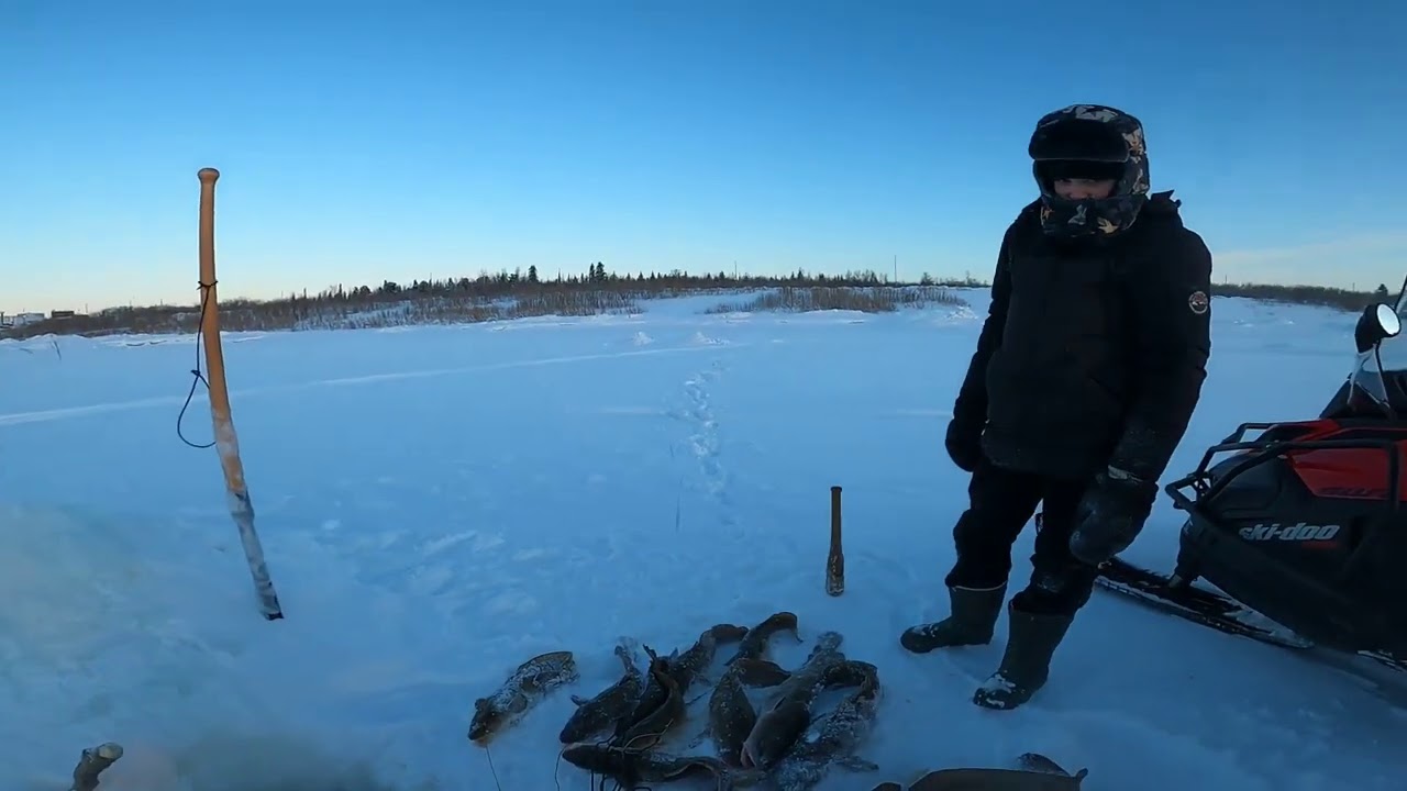 зимняя рыбалка на севере сахалина видео