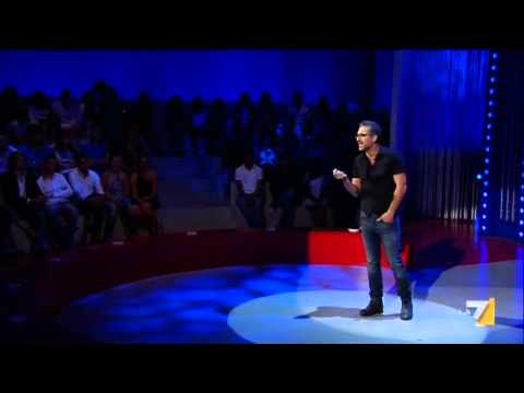 FRATELLI E SORELLE D'ITALIA 09/07/2011 - Beppe Fiorello: E' sempre colpa di un altro