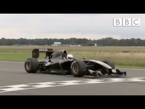 The Stig takes the F1-style Lotus round the track | Top Gear - BBC