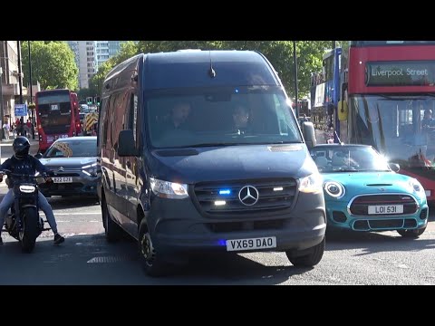 Unmarked London Firearms Van responding x2 - Mercedes Benz Sprinter