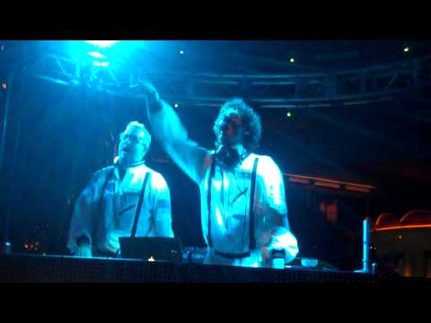 MF Superstars - Livin' On A Prayer (Bon Jovi)