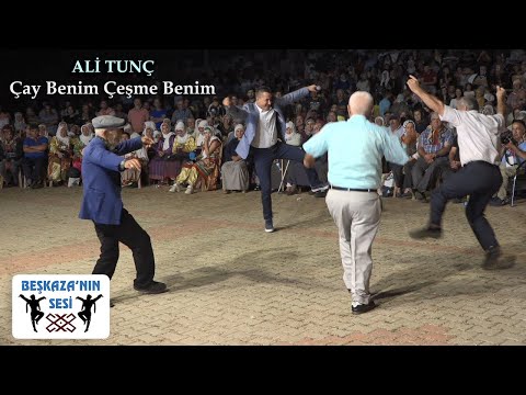 Ali Tunç - Çay Benim Çeşme Benim  (Canlı Performans)