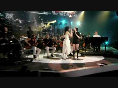 Within Temptation feat Anneke van Giersbergen Somewhere (Black Symphony)
