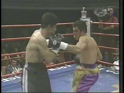 Israel Vazquez vs Oscar Larios 1 [12-04-1997] *Big KO* #boxing #boxeo #mexico #ko