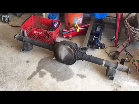 Ford 8.8 Mustang vs Explorer